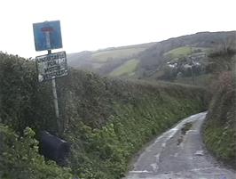 The lane that leads to the track past Hansel Mill 